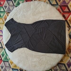 BCBG Max Azria Black & Gray Sheath Chevron Stripe Bodycon Stretch Mini Dress SM